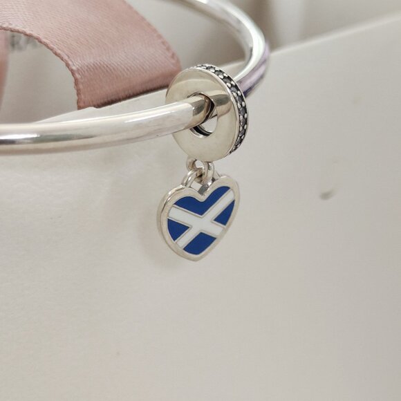 Pandora Scotland Flag Heart Travel Exclusive Dangle Charm with box - Picture 5 of 6